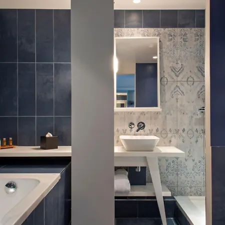 Pavillon Saint Augustin ホテル 3*