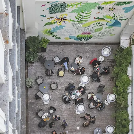 ホテル Pavillon Saint Augustin パリ