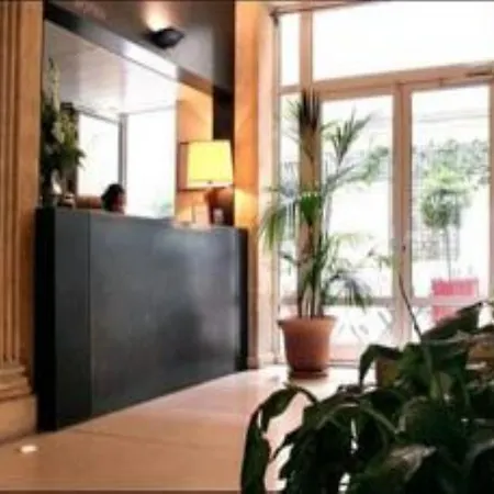 Отель Pavillon Saint Augustin 3*